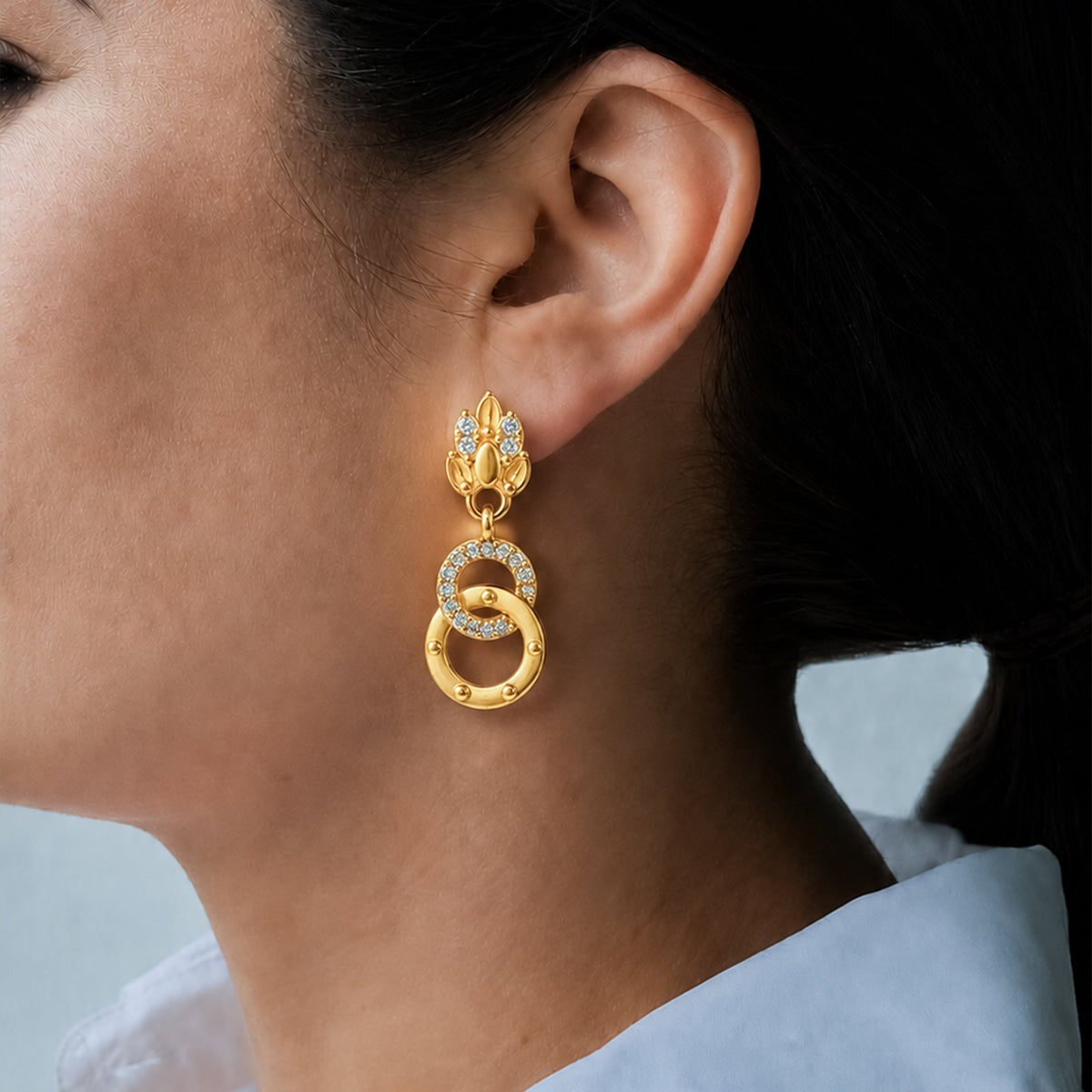 Sunehri Twist Earrings jewellery product view 3