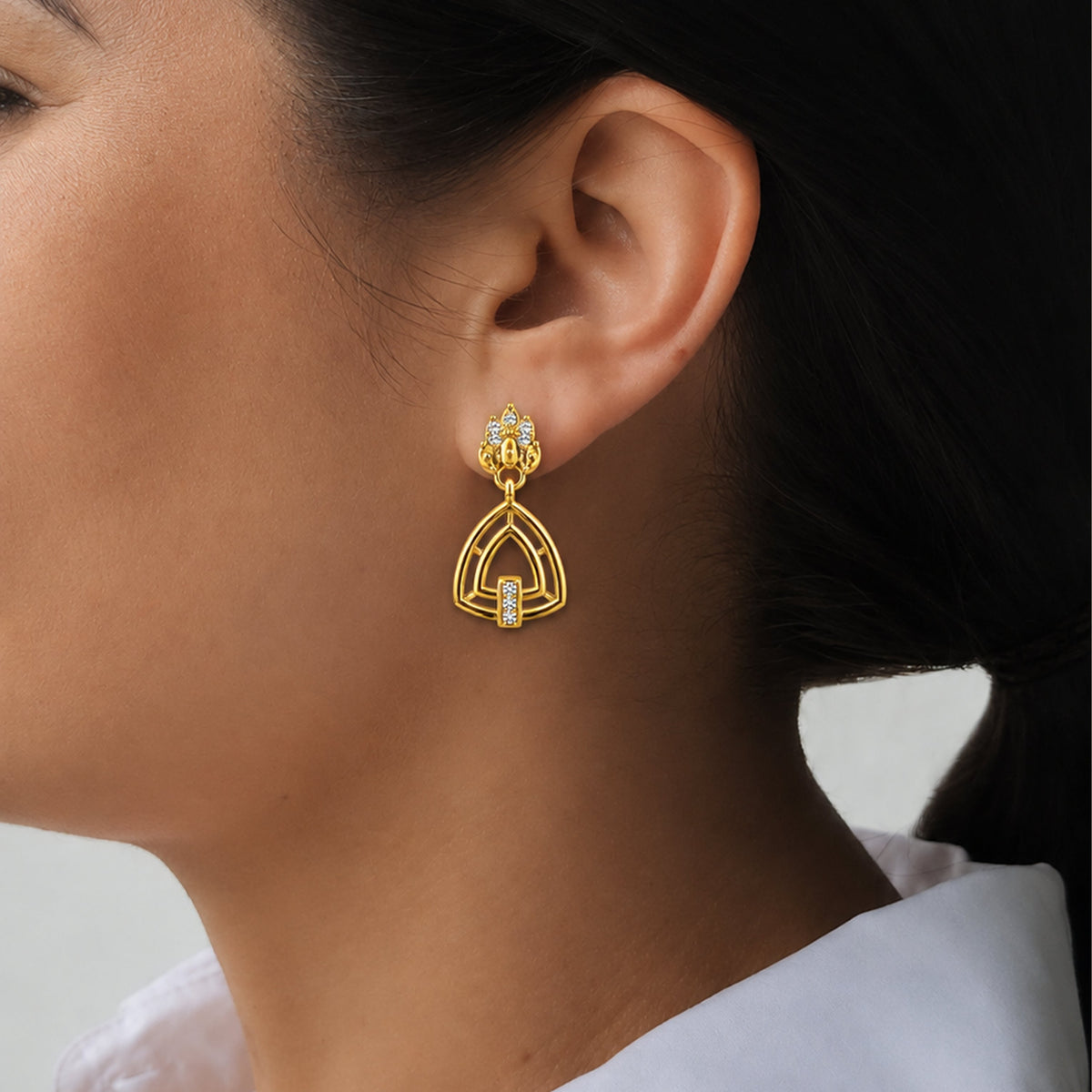 Zari Royale Earrings jewellery product view 3