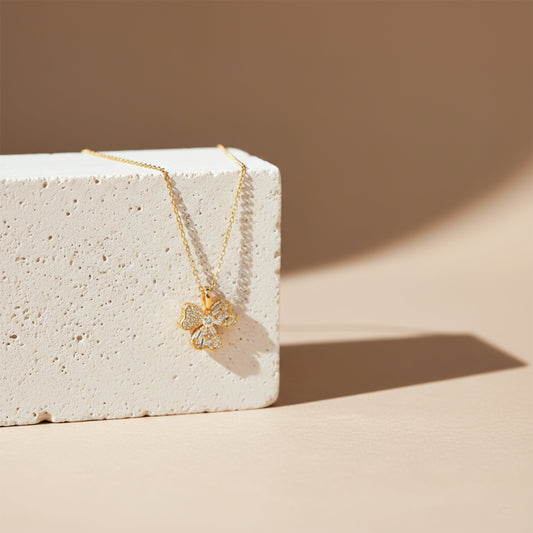 Dainty Gold Flower Pendant Necklace jewellery product view 2