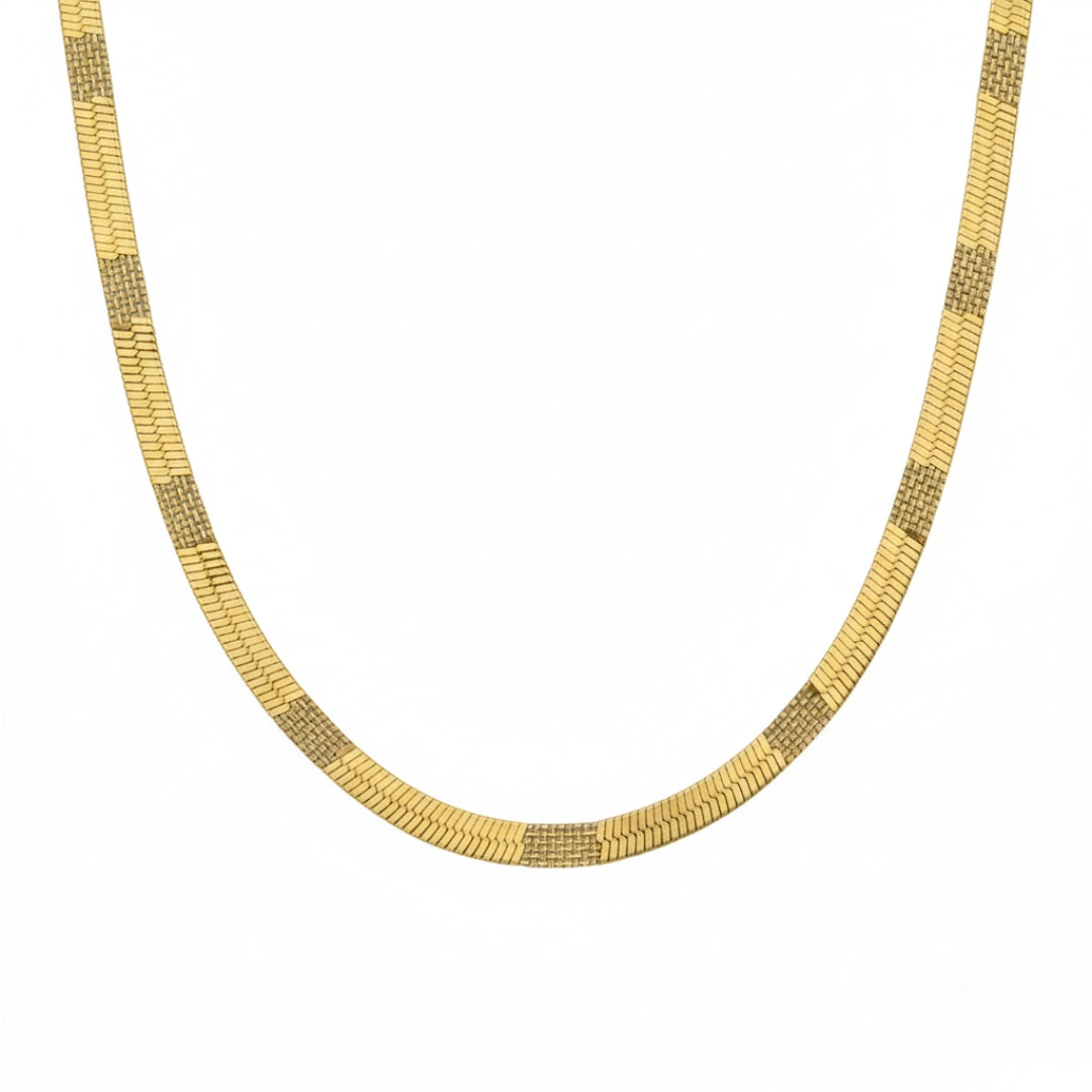Aurum Luxe Minimal Gold Chain jewellery product view 5