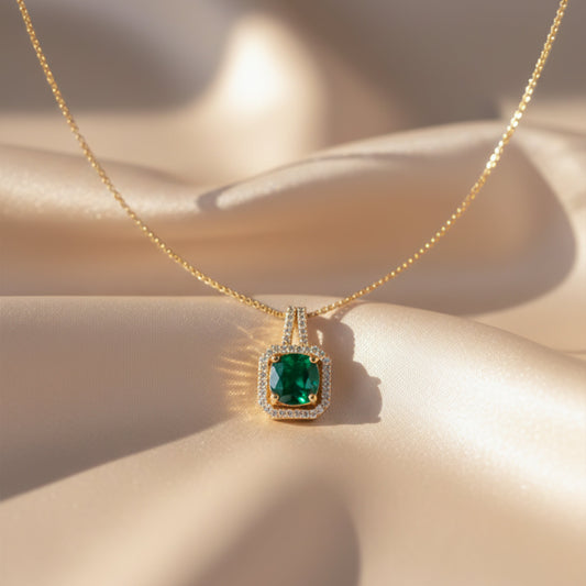 Royal Emerald Duo jewellery product view 2