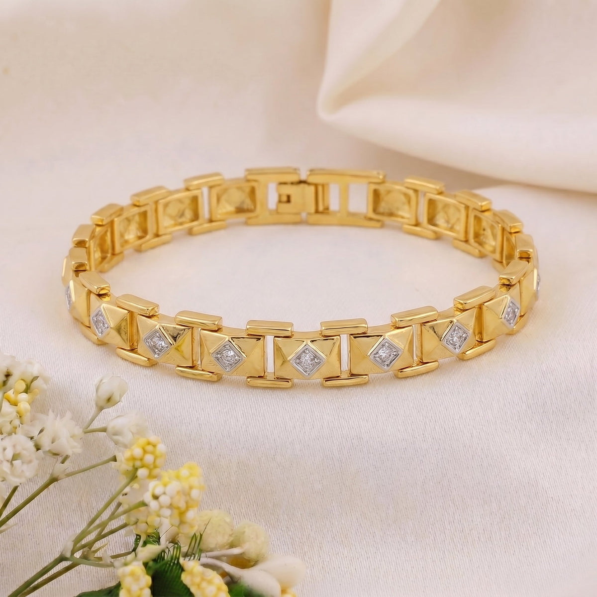Royal Grid Luxe Bracelet jewellery product view 5