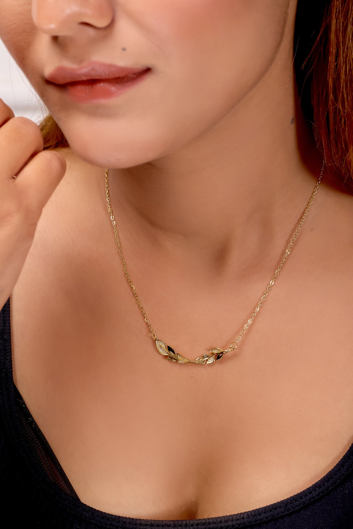 Swarna Leaf Necklace jewellery product view 3