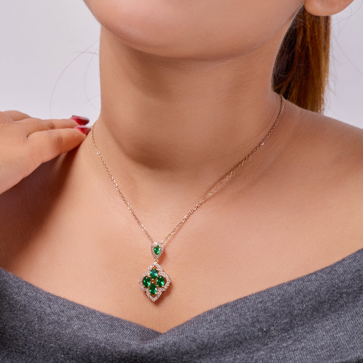Suhasini Emerald Envy Necklace jewellery product view 2