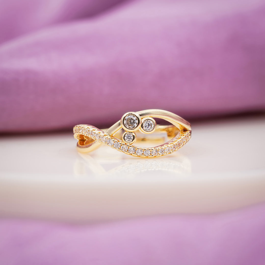 Royal Diamond Crossover Gold Ring jewellery product view 1