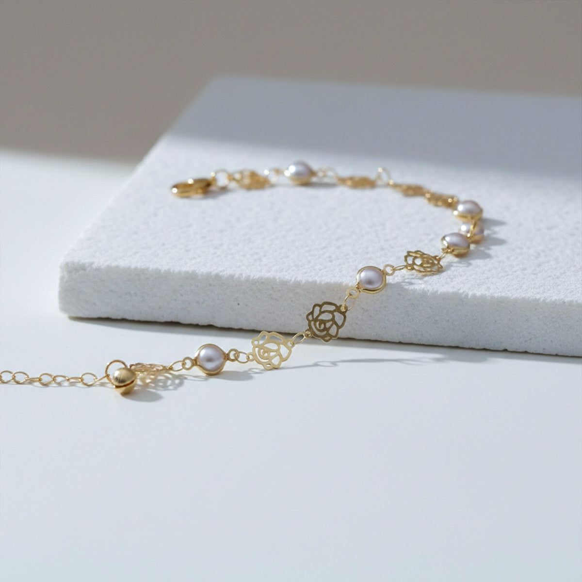 Opaline Luxe Pearl Anklet jewellery product view 3