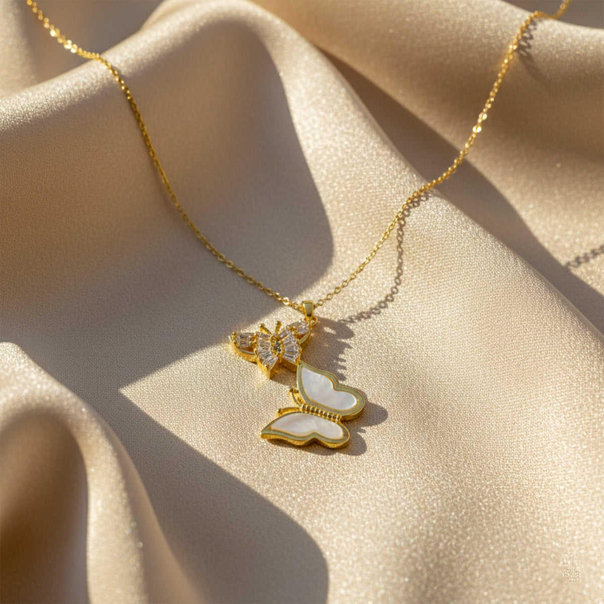 Elegant Gold Butterfly Shell Pendant Necklace jewellery product view 1