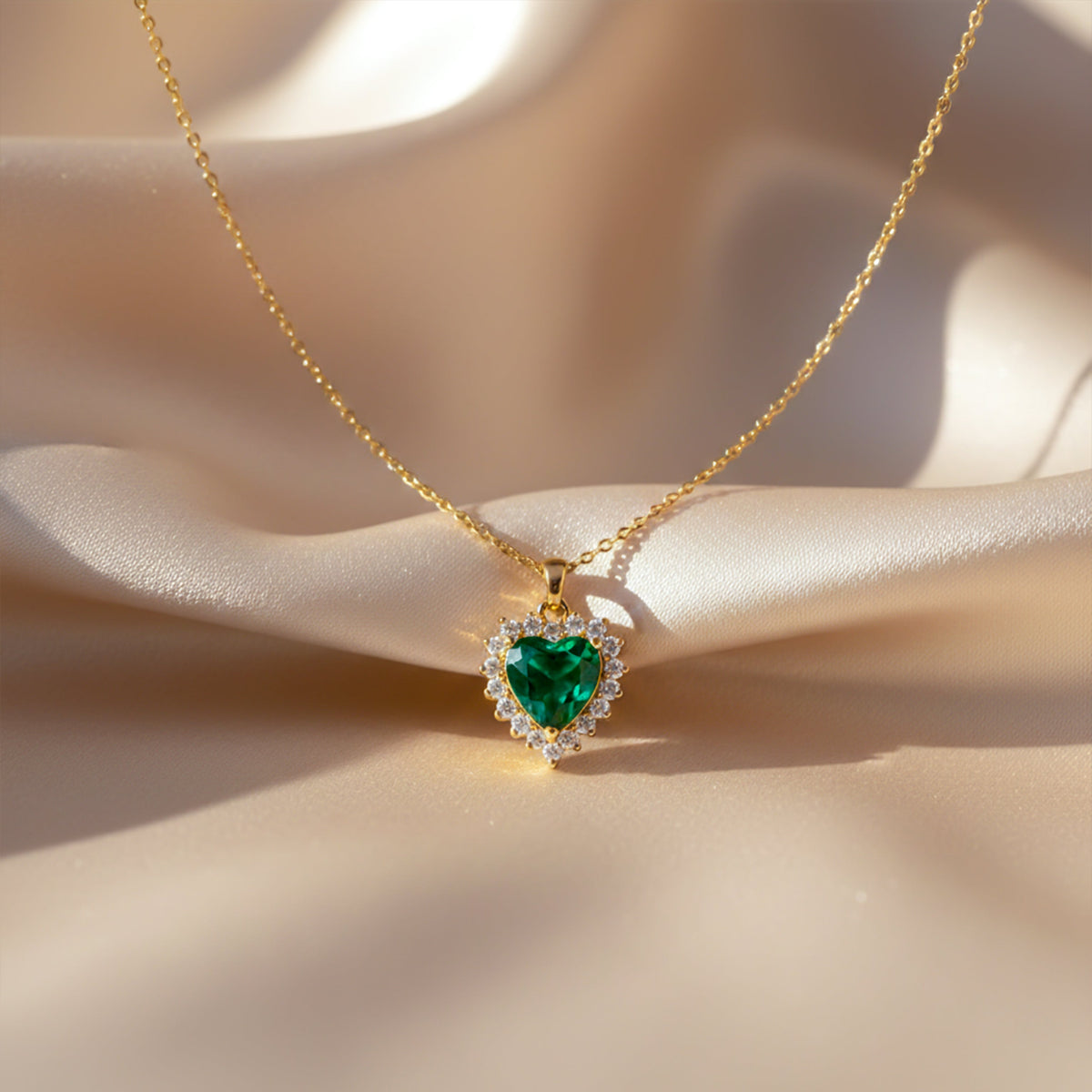 Elegant Green Heart Crystal Pendant jewellery product view 1