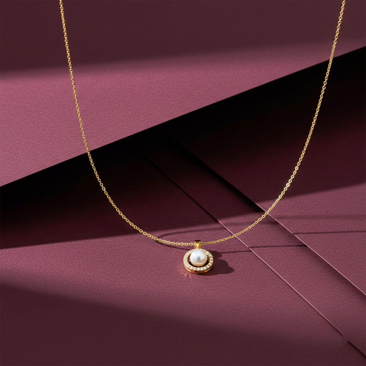 Classic Pearl & Gold Chain Necklace jewellery product view 1