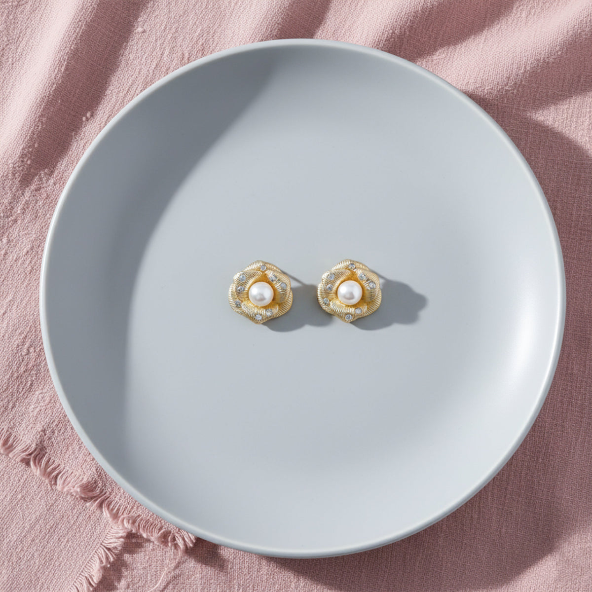 Queen’s Bloom Pearl Earrings jewellery product view 3