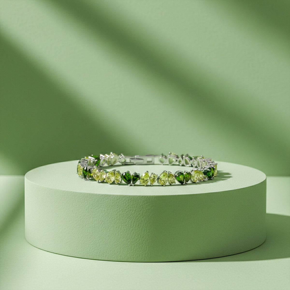 Lush Verde Luxury Bracelet jewellery product view 1