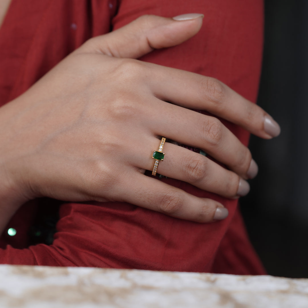 Emerald Royale Solitaire Ring jewellery product view 7