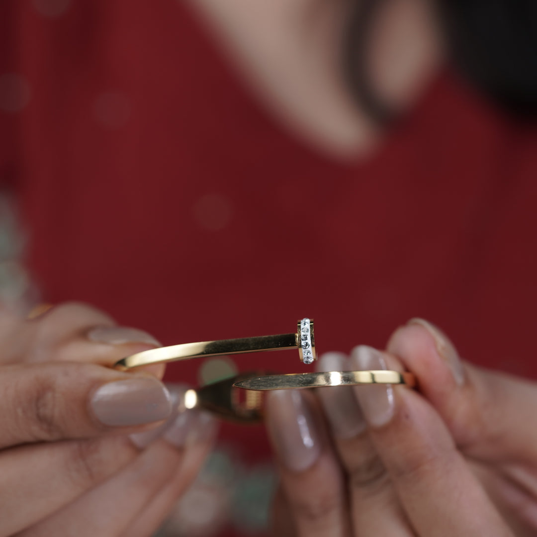 Eterna Shine Gold Cuff Kada jewellery product view 8