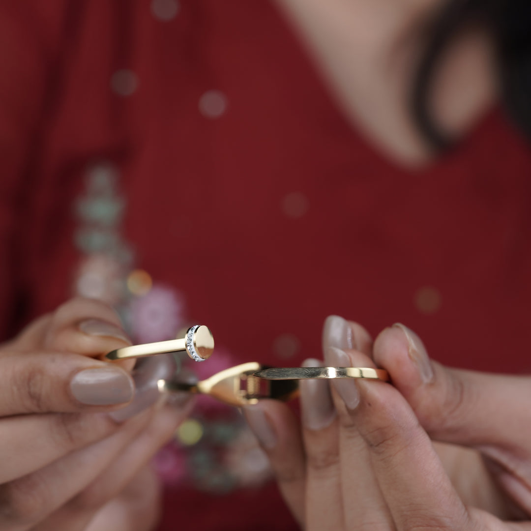 Eterna Shine Gold Cuff Kada jewellery product view 9