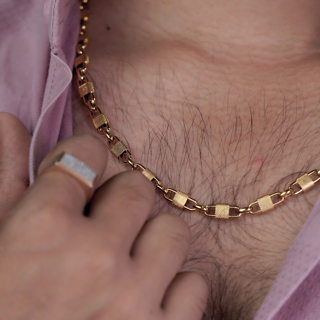 Royal Textured Link Gold Chain jewellery product view 7
