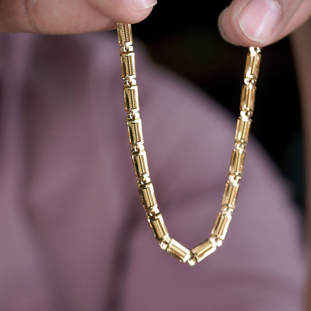 Urban King Premium Gold Chain jewellery product view 4