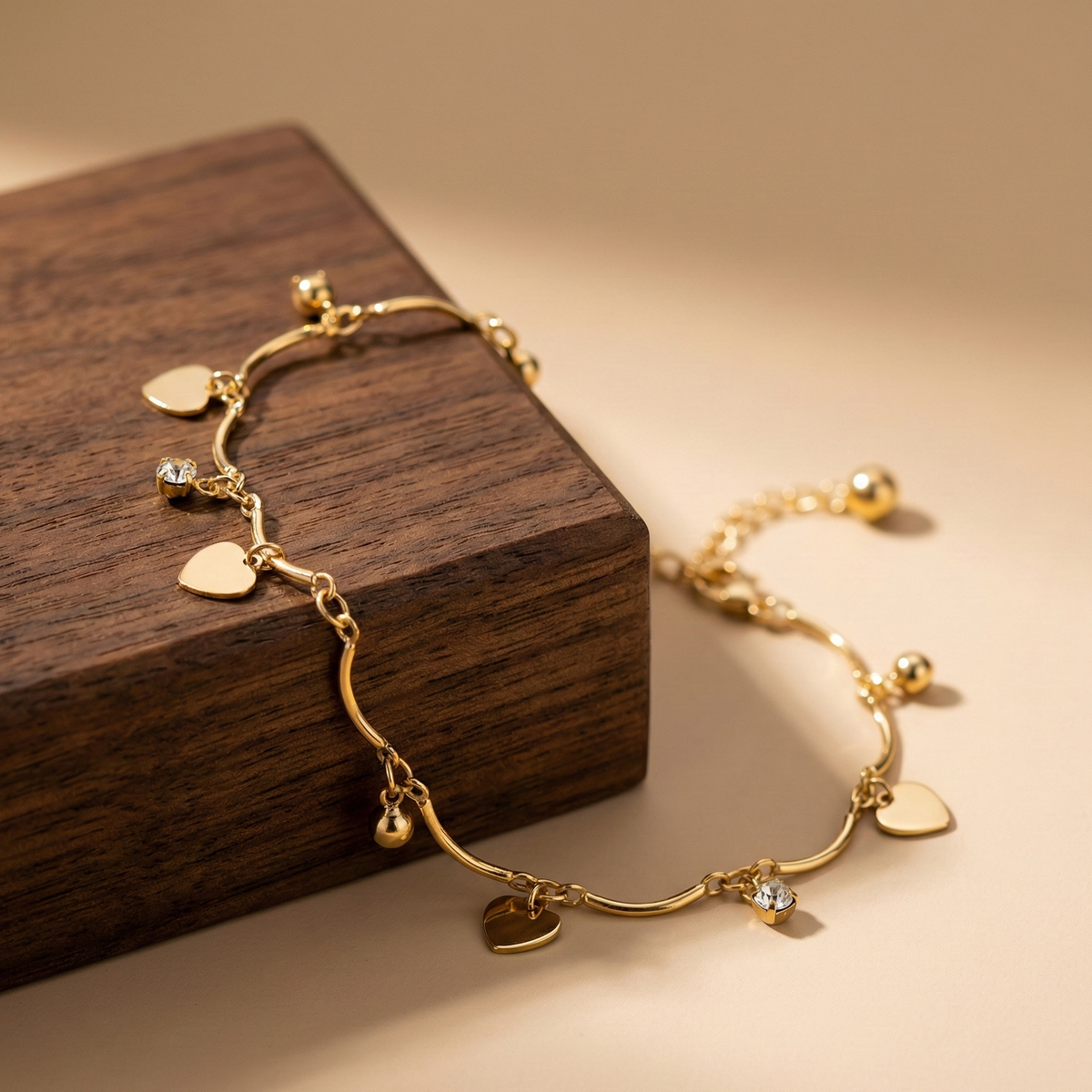 Amoura Gold Heart Anklet jewellery product view 4