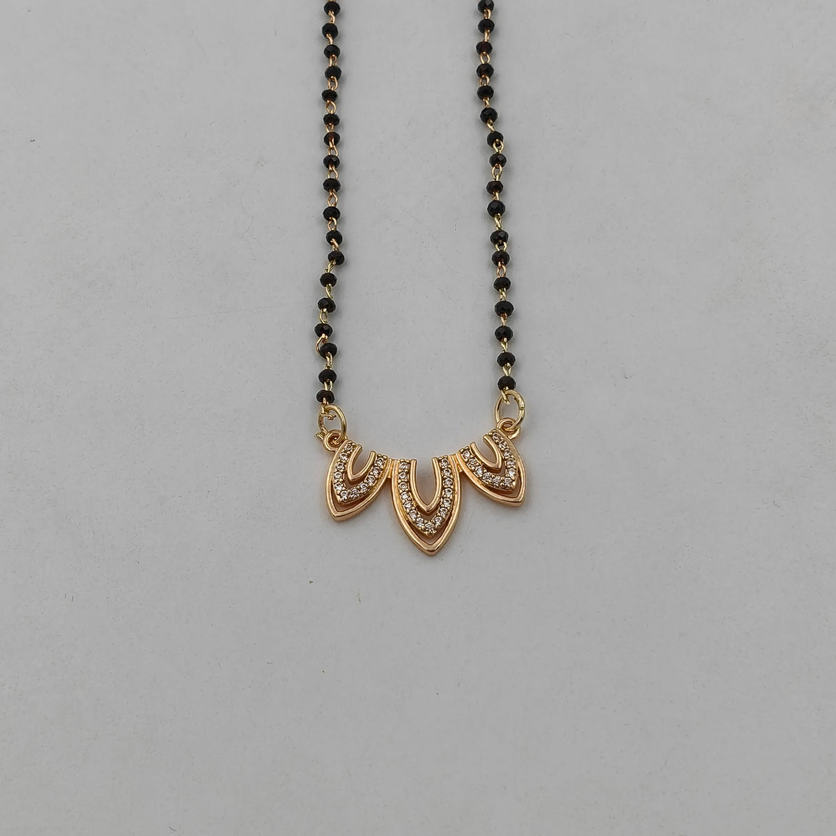 Swarna Triveni Mangalsutra jewellery product view 4