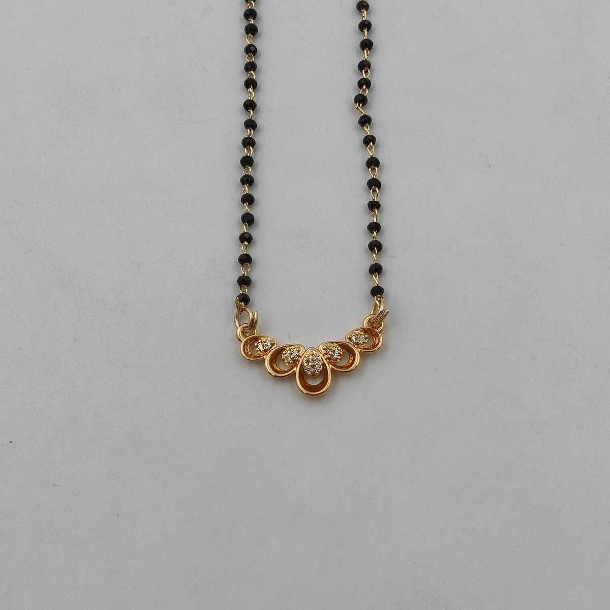 Swarn Pushpa Mangalsutra style 2 jewellery product view 5