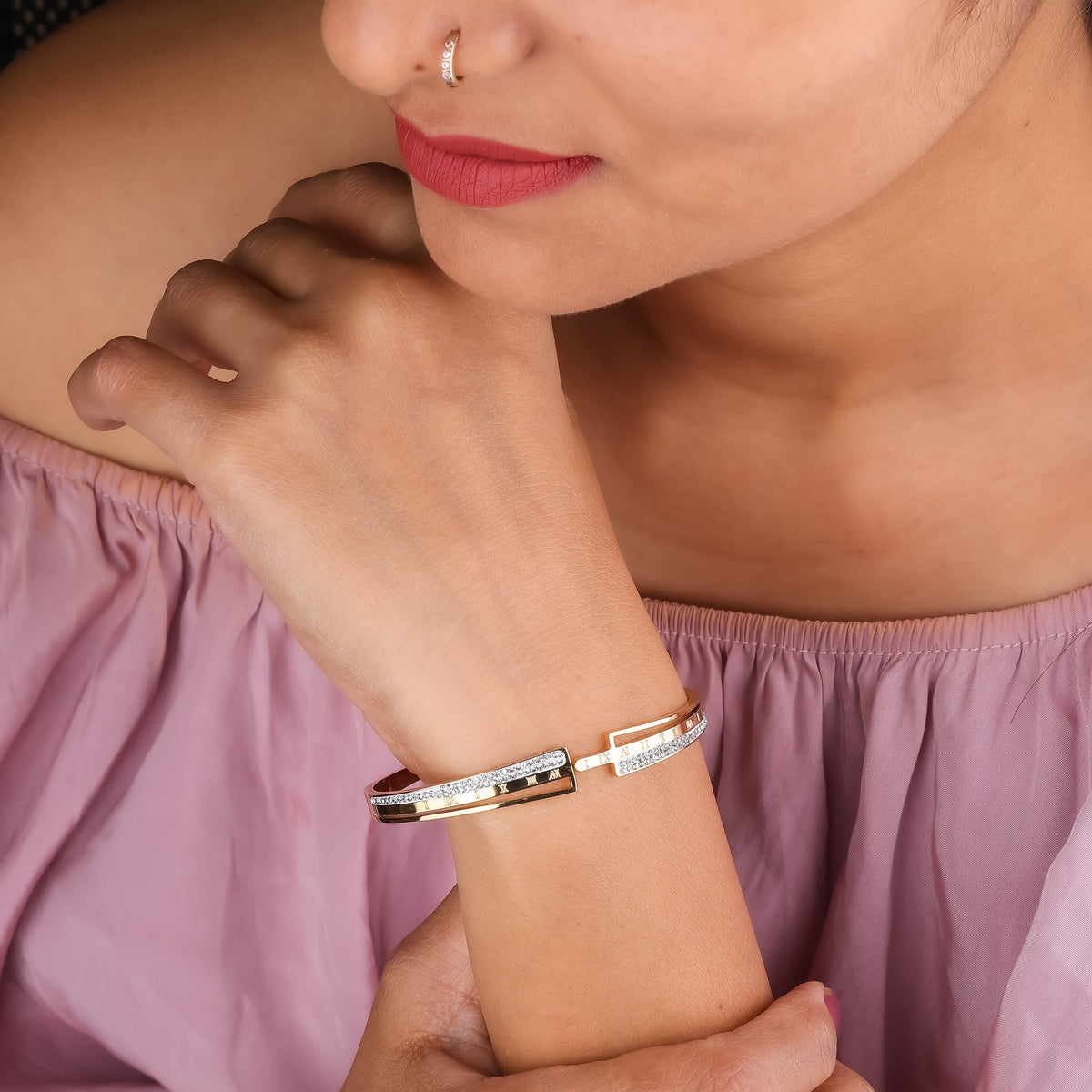 Timeless Roman Diamond Bracelet jewellery product view 6