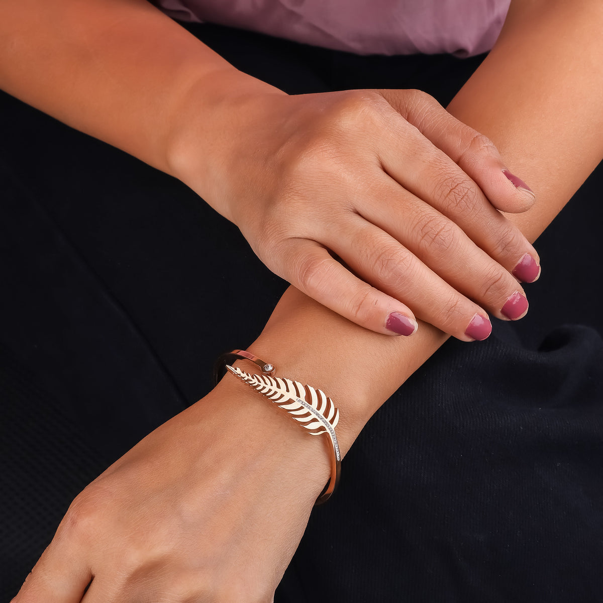 Yuvika Kada jewellery product view 2