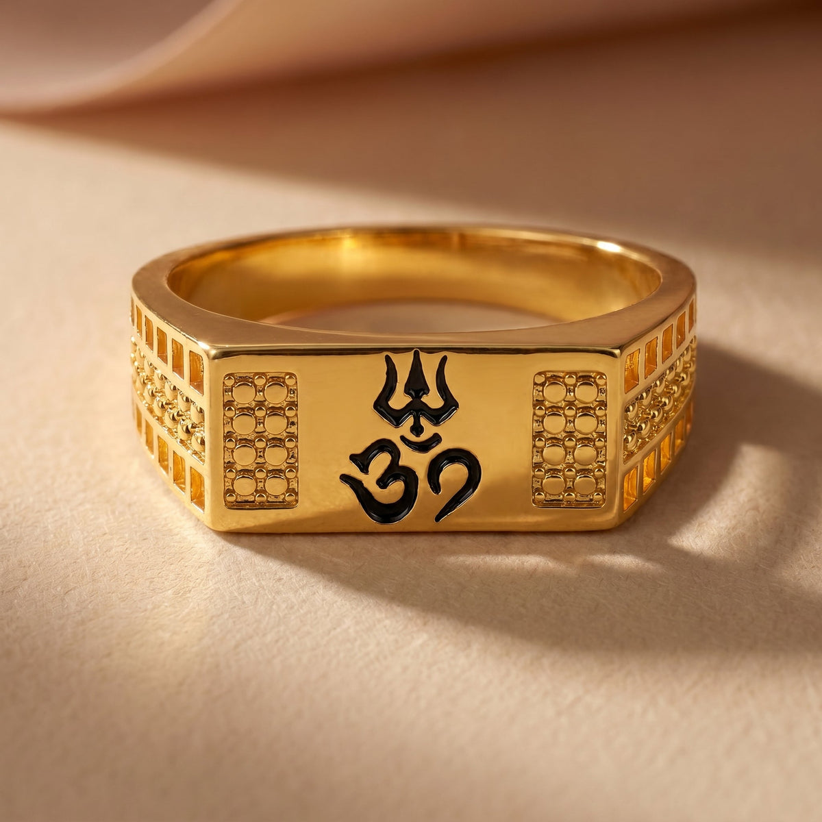 Om Divine Ring jewellery product view 3