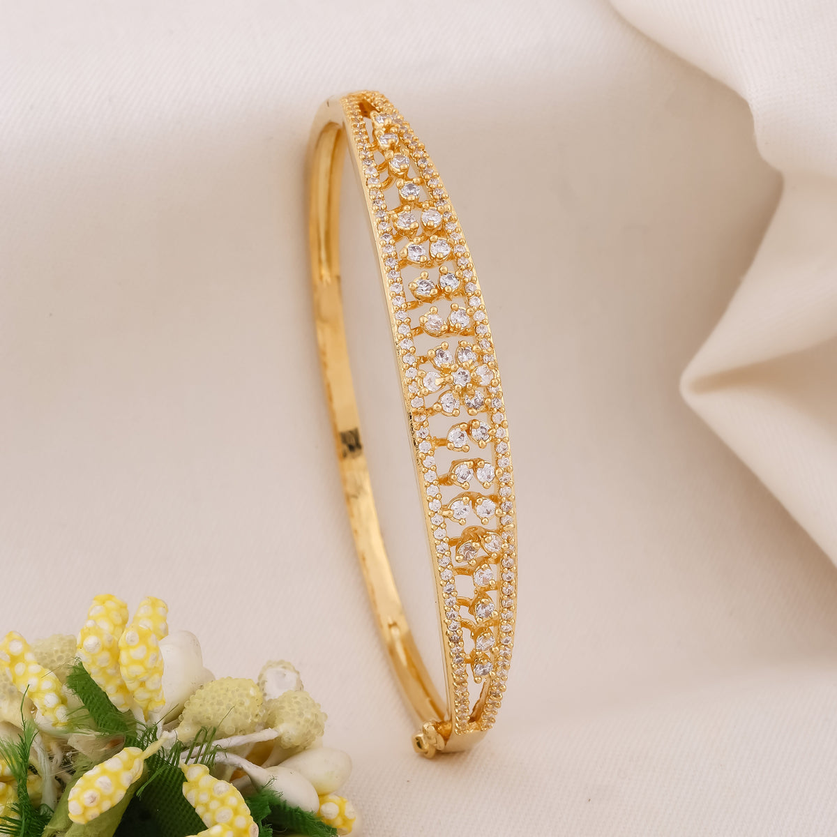 Vishaka Kada jewellery product view 1